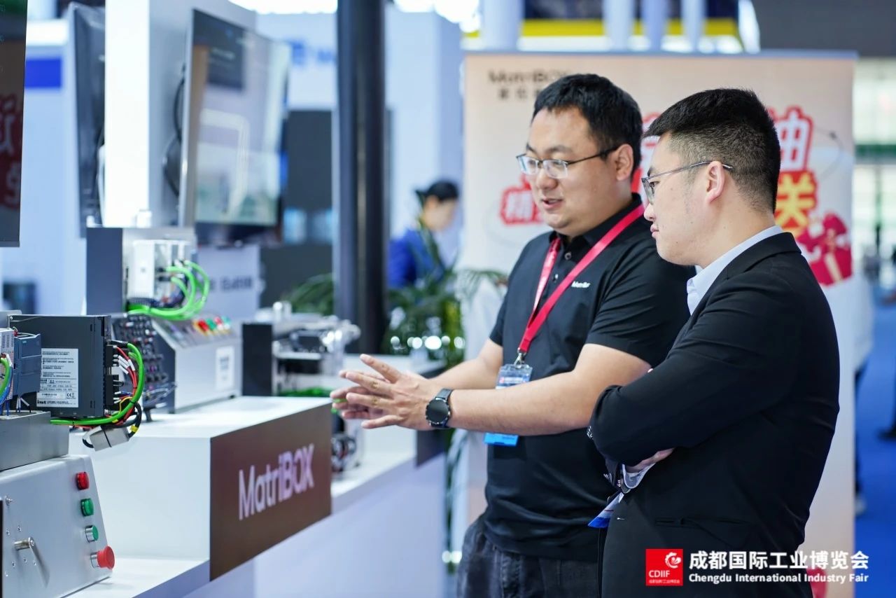 1743990420814295OlbR.jpg 1743990420814295OlbR.jpg